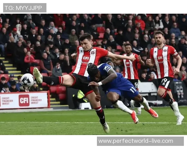 欧联杯激战阿森纳与切尔西握手言和神扑引发争议判罚全场沸腾