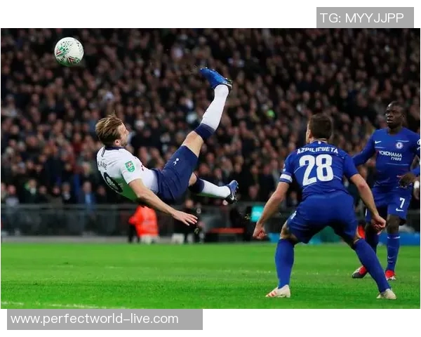 切尔西主场大胜巴萨3-0神奇扑救瞬间点燃全场激情